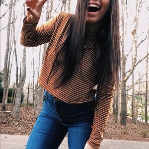 long sleeve striped crop top